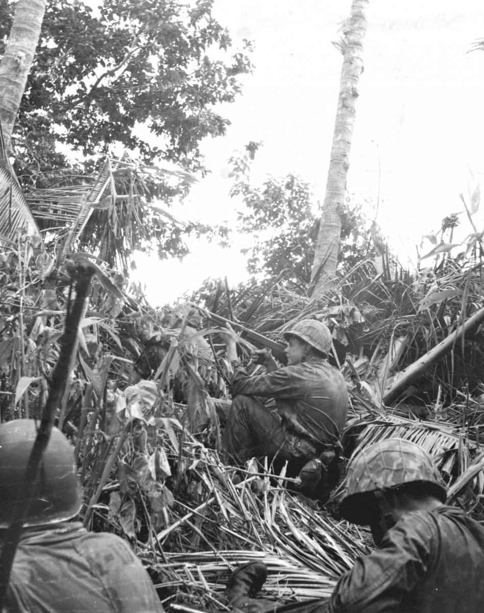 Marine Combat In The Pacific WWII Thompson Machine Gun Photographs ...